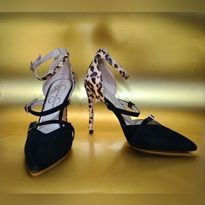 Jessica Simpson Women's Black and Leopard Suede Heels